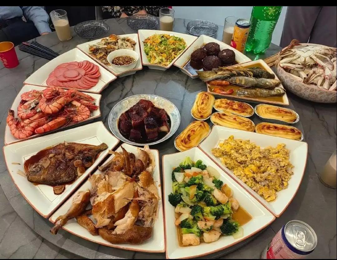 破习俗让朋友关系破裂

邻村刘二毛的父亲去世了，全村老乡亲在家的都去帮忙。

刘