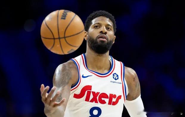 据NBA名记Shams报道，76人前锋保罗·乔治因违反联盟禁药政策将被禁赛25场