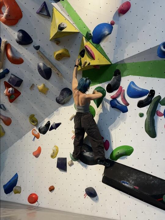 爬吗 小臂粗粗的那种