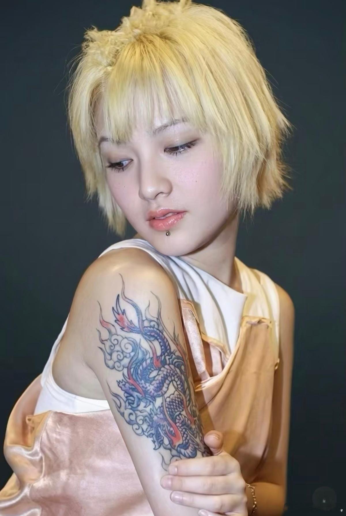 范晓萱：青春若有张不老的脸，愿她永远不被改变！ 