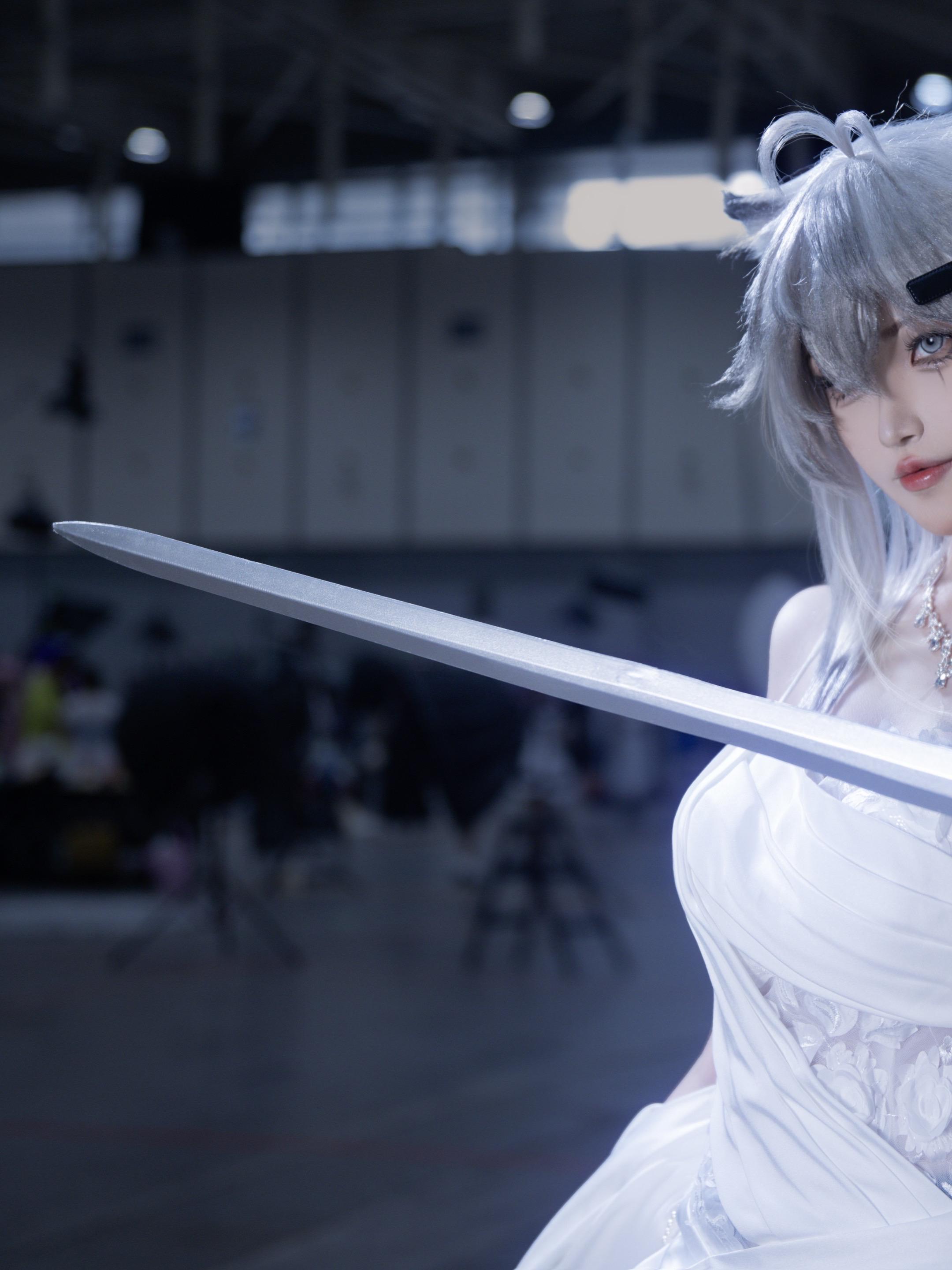 爱上我的缪斯。