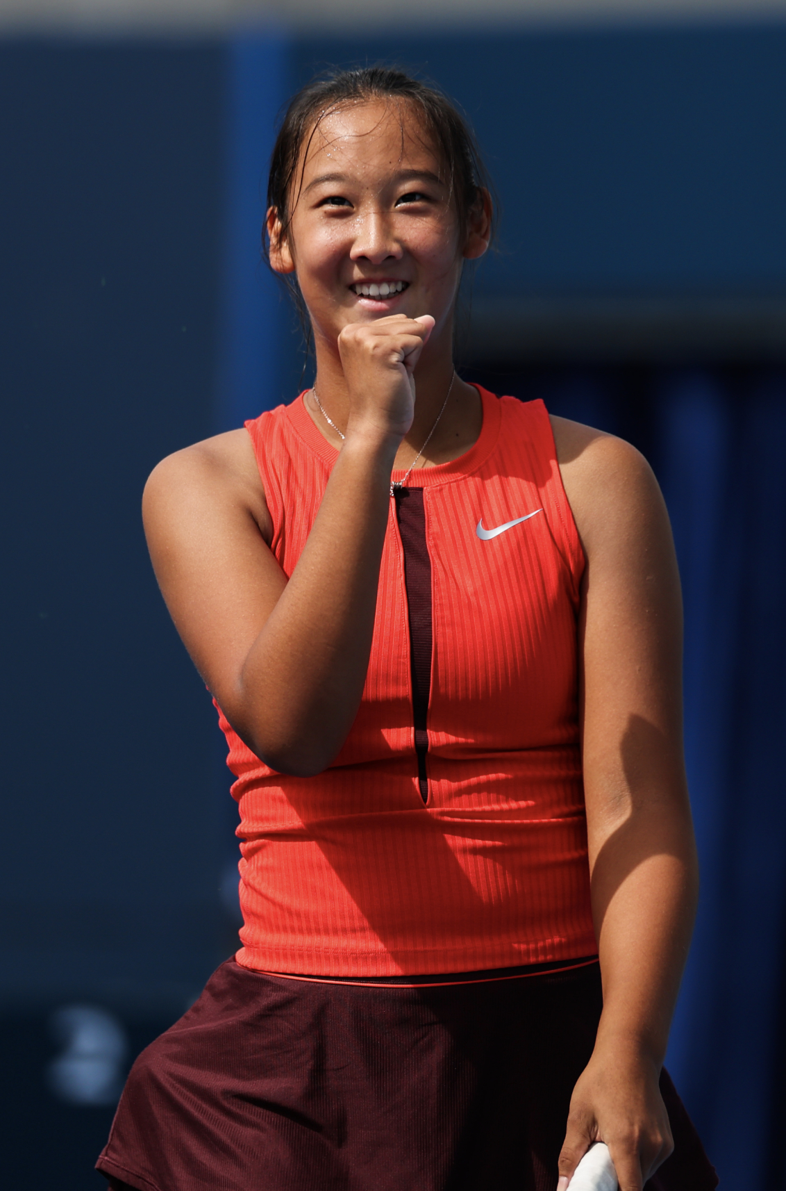 澳网2026女单青少年组第三轮，邵羽杉以4-6、6-3、6-4逆转普什卡列娃，继