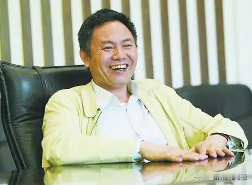 在落马7个月之后，中南大学原院士校长张尧学被“双开”，院士称号也被撤销，他以前手
