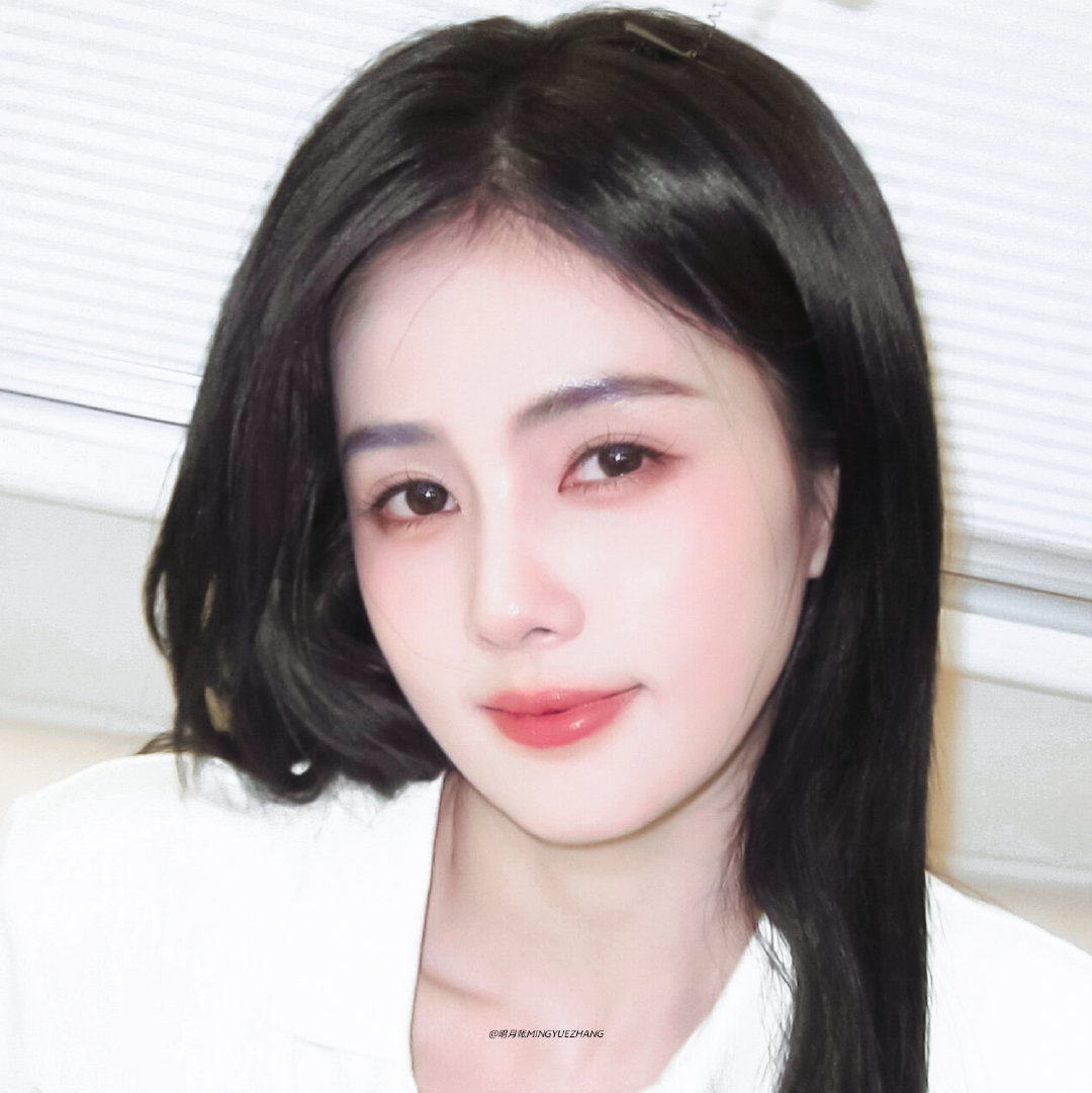 白鹿 晕๑_๑呐你过的好吗白茶清欢无别事，我在等风也等你。-白鹿蓝月亮至尊全球代