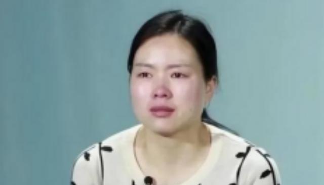 1992年，湖北1对夫妻自杀去世，留下仅5岁的女儿，23年后，女儿竟然不顾全村人