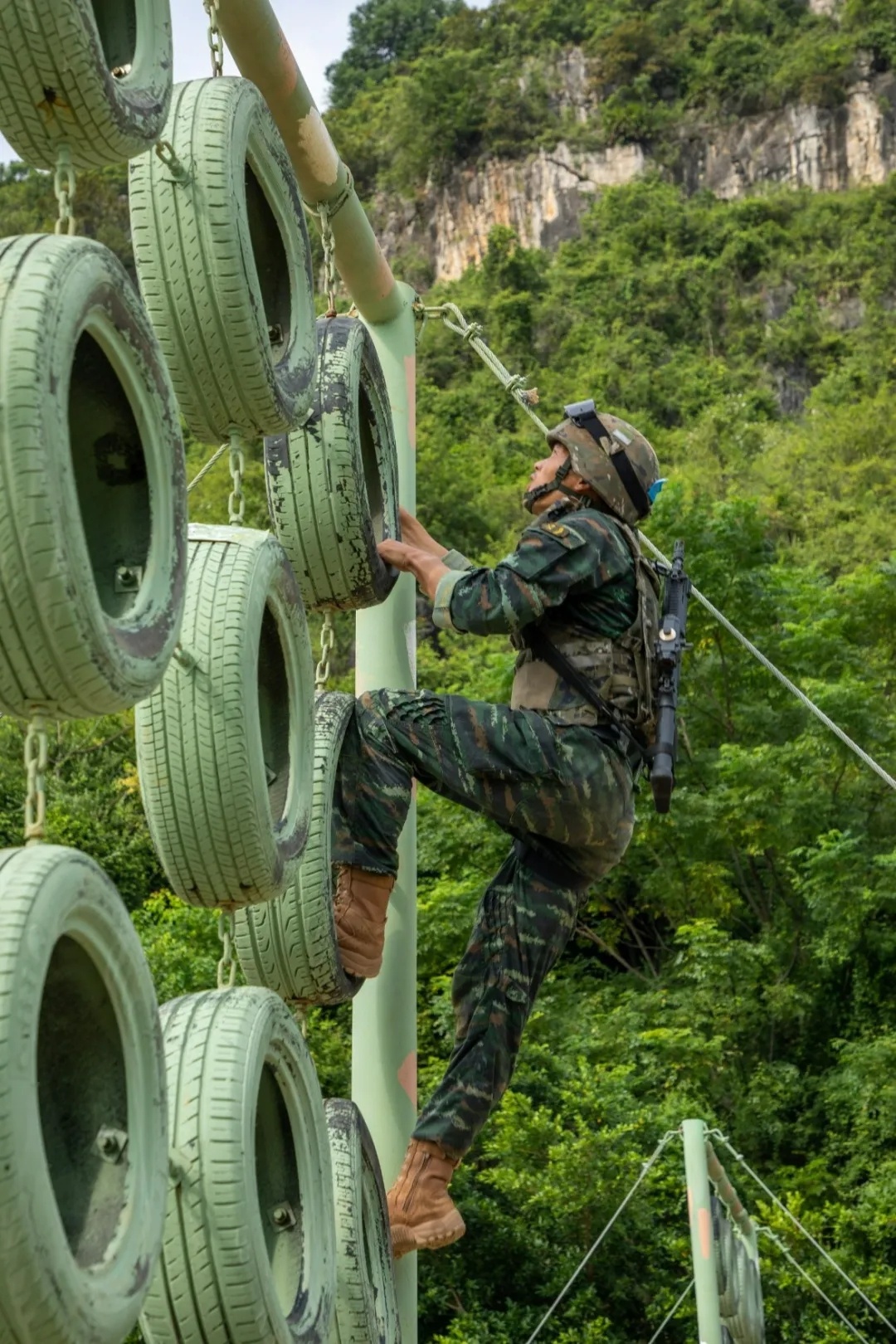 武警广西总队“巅峰—2024”特战侦察分队比武（广西武警） ​​​
