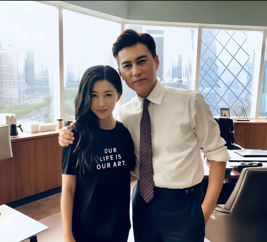女人中女人 男人中的男人靳东 朱珠 熟男熟女
