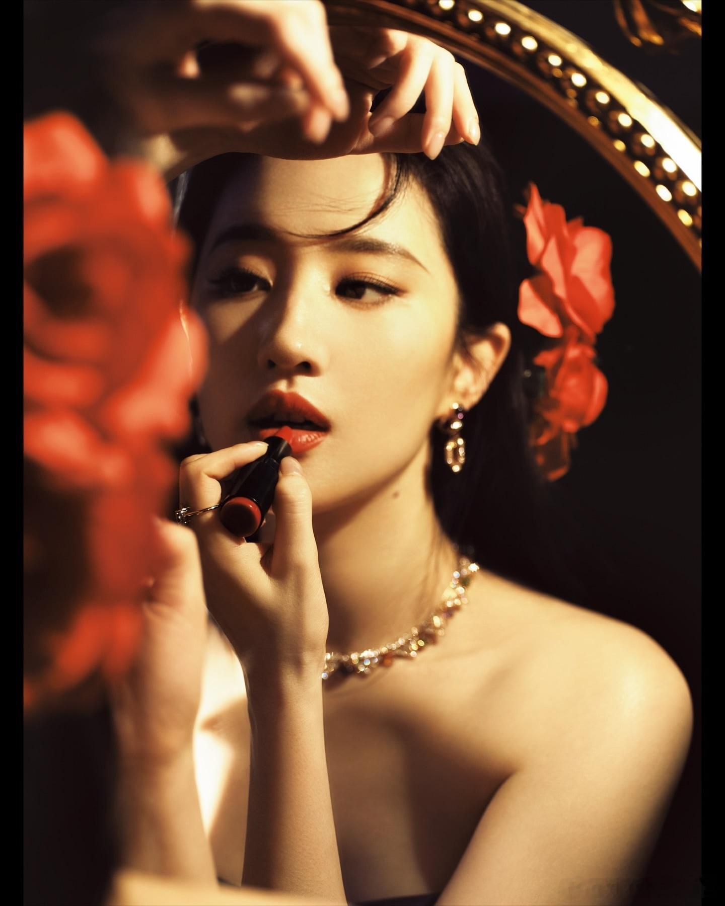 【#刘亦菲#[黄玫瑰]Instagram】IG更新：🌹 ​​​