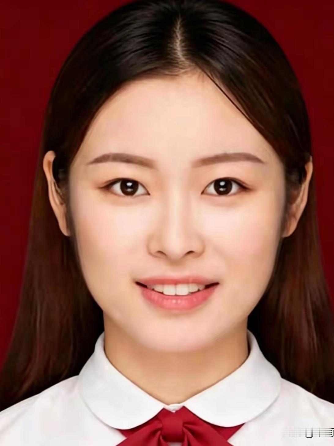 16岁的高考状元，21岁的支教老师。

她从大山走出，又毅然回到大山。

广西龙