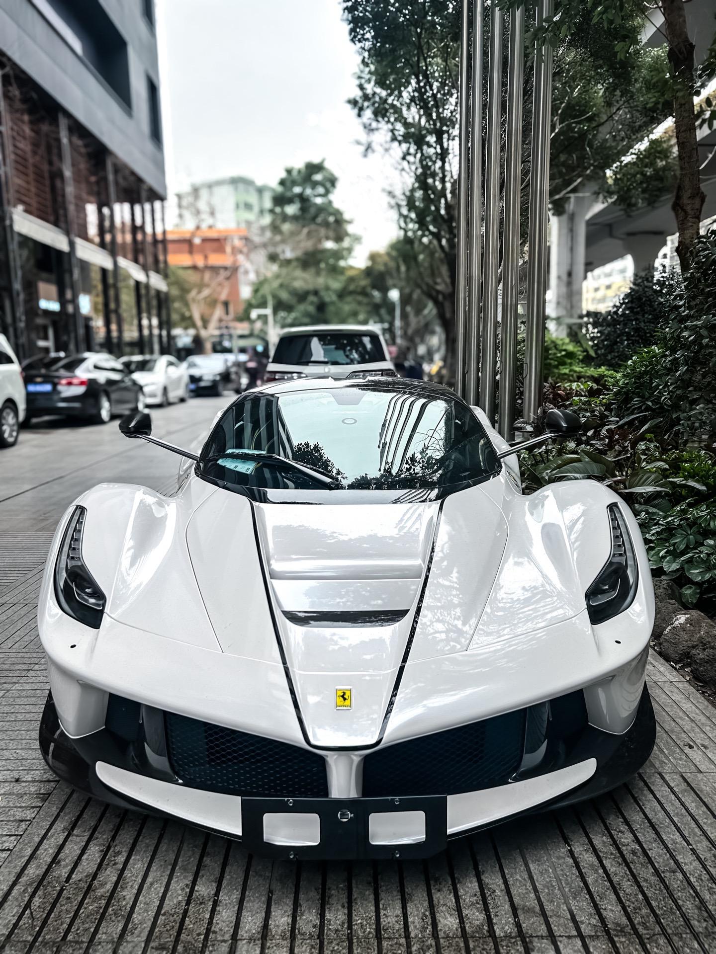 如果努力有利的话 那我希望是“LaFerrari”拉法