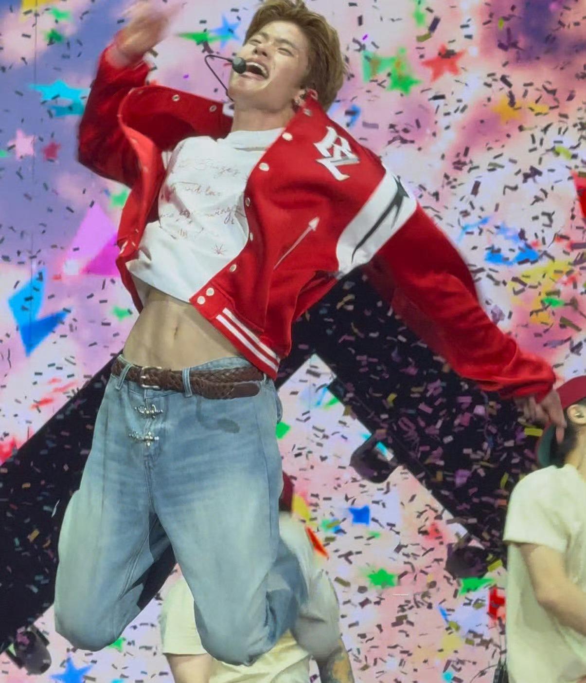 炤熙的细腰图鉴  专栏 · 炤熙的身体图鉴(ෆ ͒•∘̬• ͒)◞