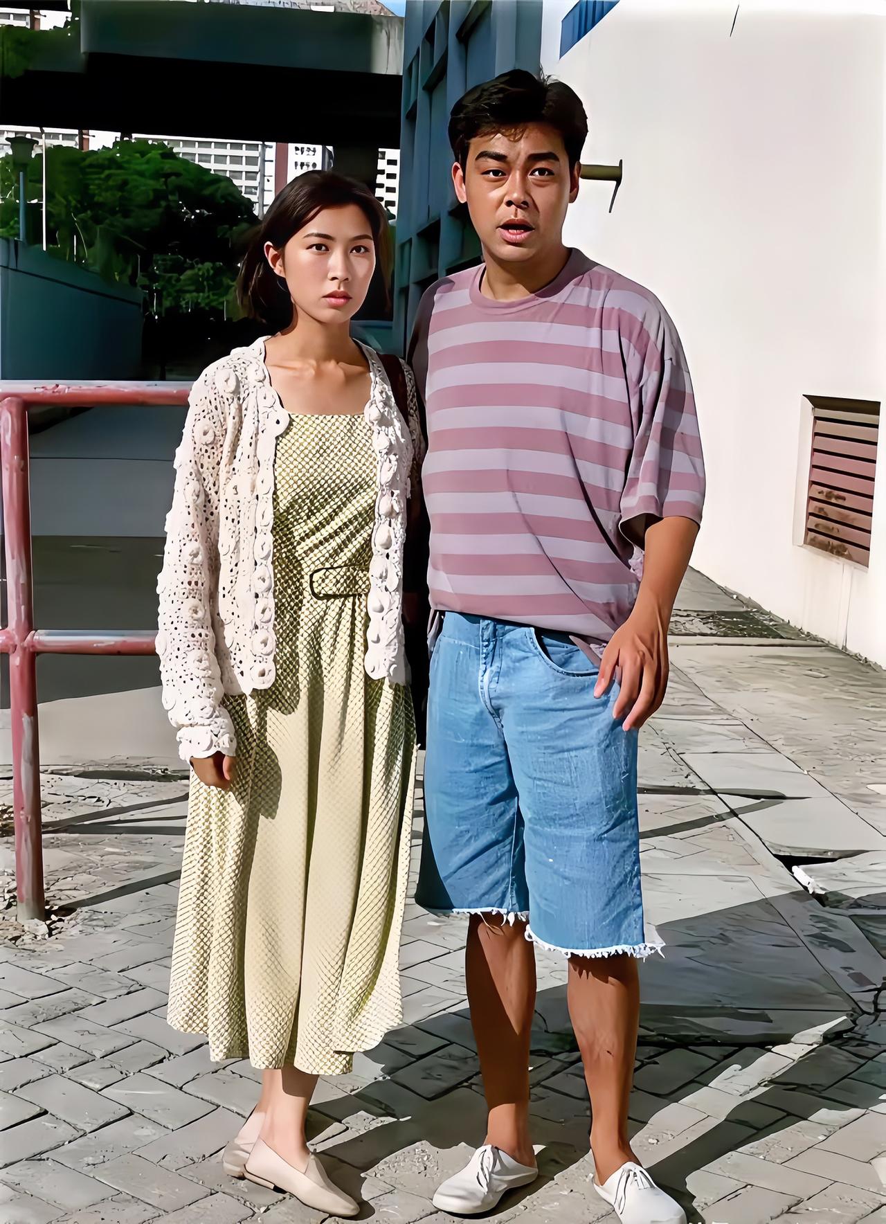 刘青云与郭蔼明昔日合影，这是1992年的时候，两人还没有结婚，都好年轻啊。

他