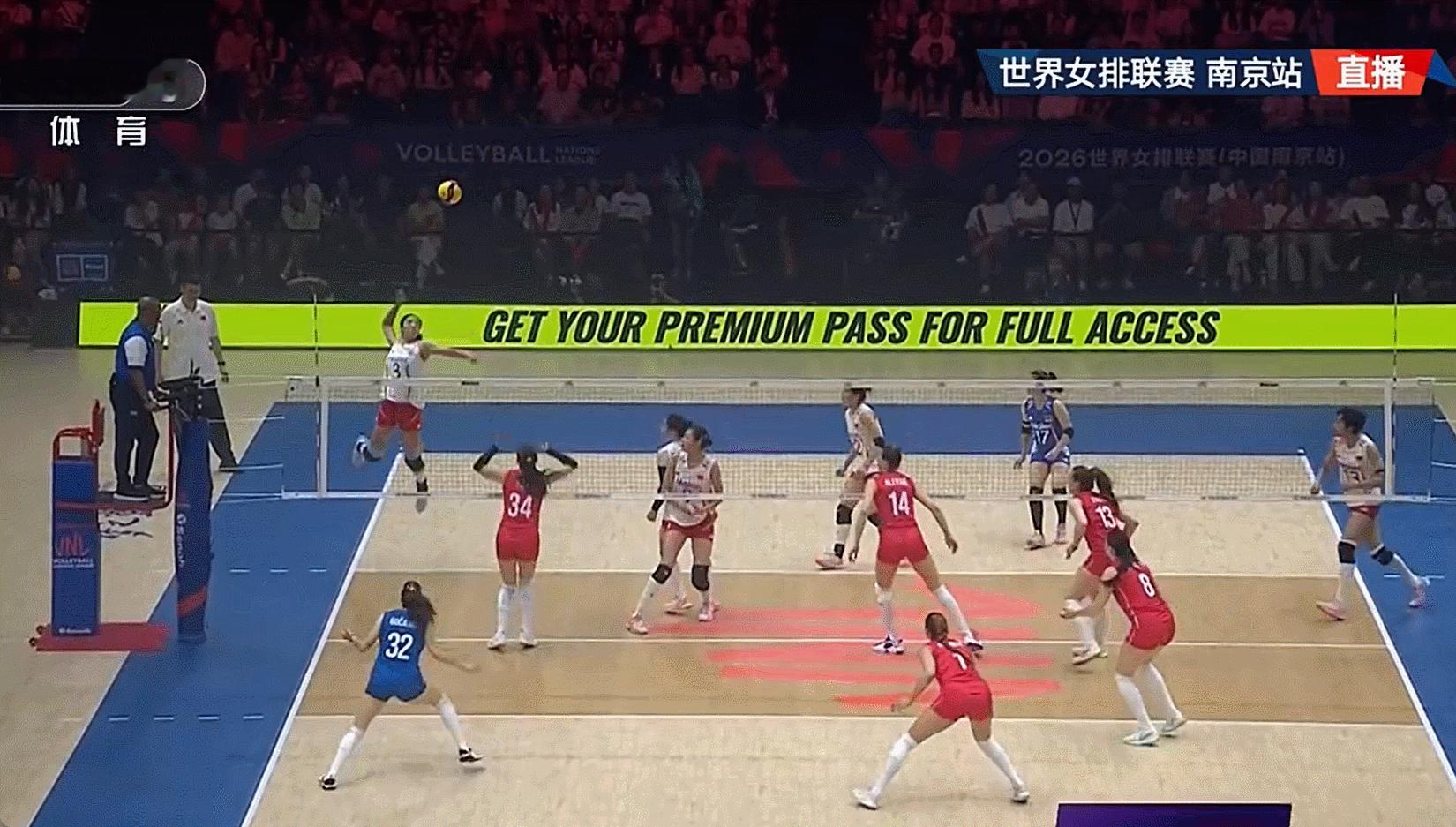中国女排国际排坛动态平分了！唐欣也有后排进攻得分了中国女排vs塞尔维亚女排