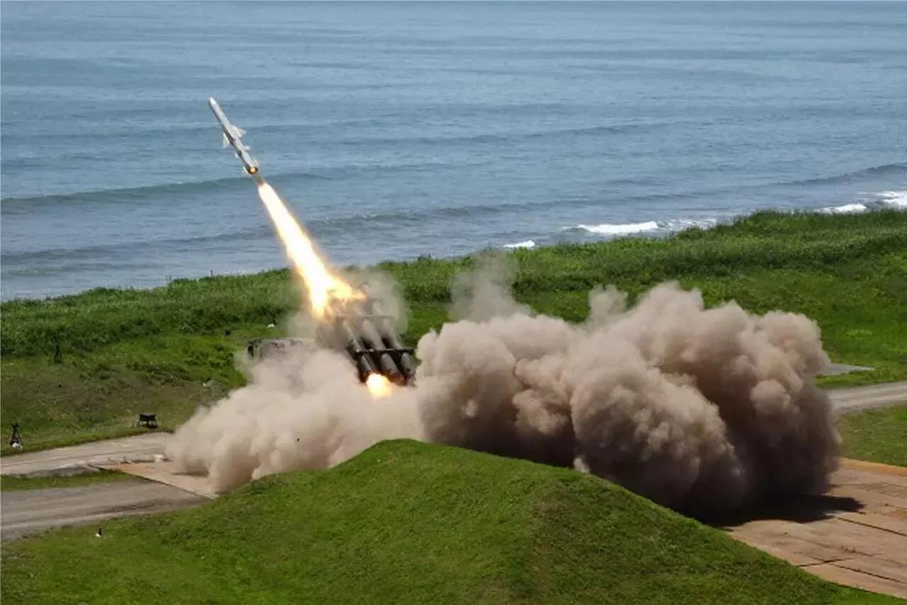 日本京都新闻3月29日发表题为《忧惧“反击”导弹部署——弃民众理解于不顾》的社论