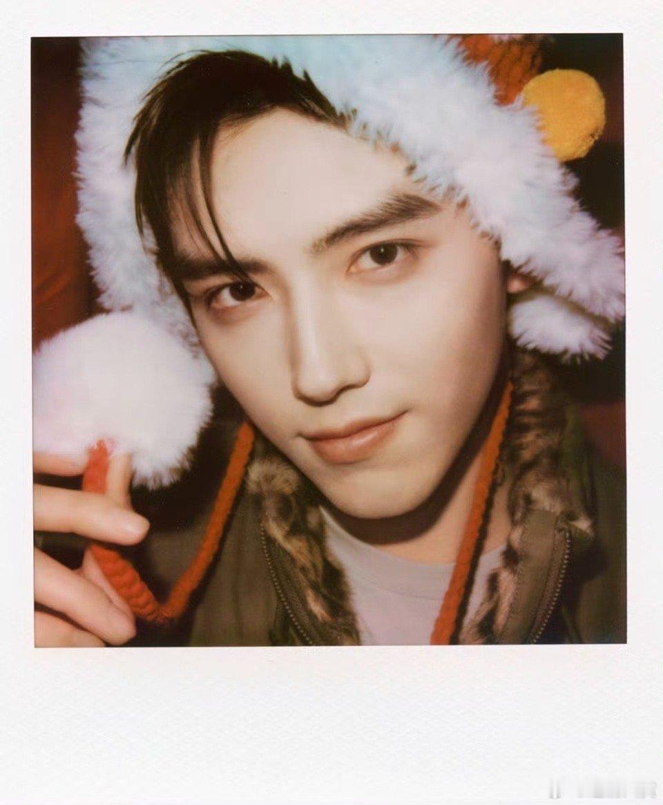 陈飞宇发了49999红包 陈飞宇剧宣发了49999红包！真财神到了