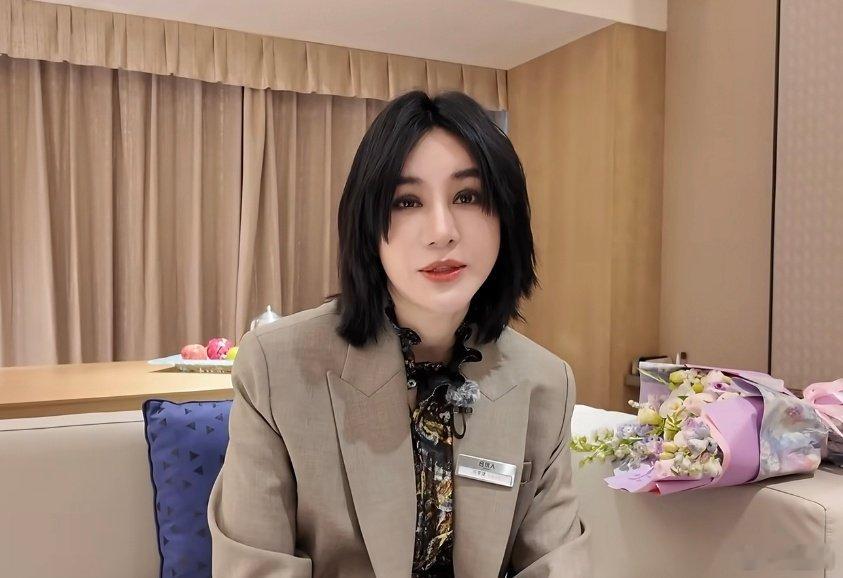 尚雯婕出口就是申论 内娱综艺多请尚雯婕吧，有文化有思考有格局，对于自己要做什么该