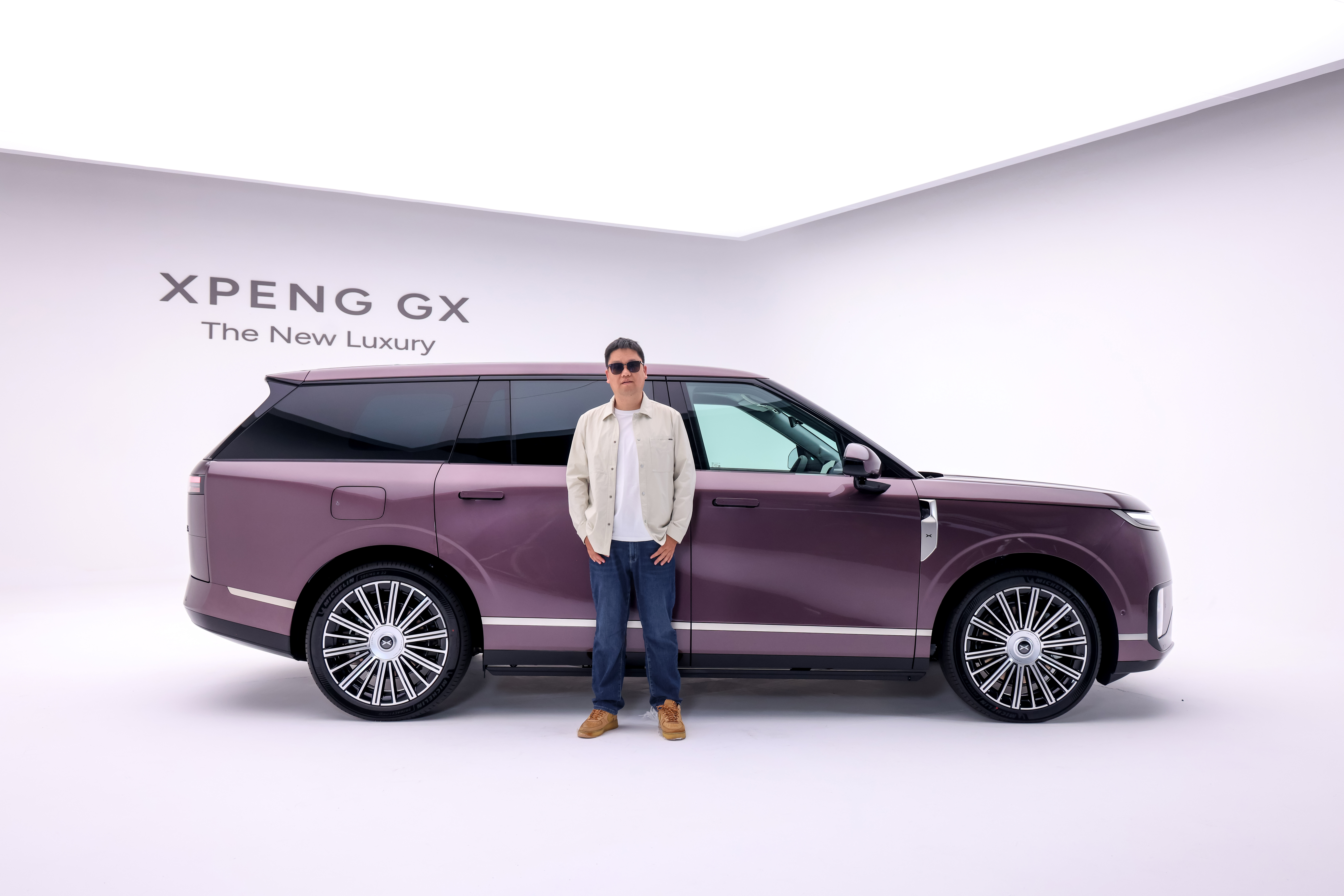 小鹏GX有特殊魔力，我一个五大三粗的汉子都把我拍得人模人样，看来这车不得不买了新