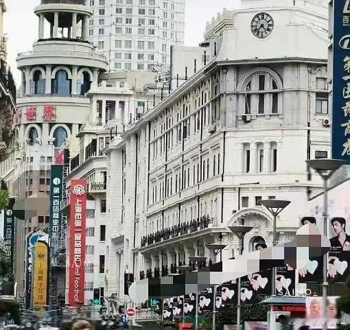 牛蛙粉的笑话闹不完！IP在福建说在香港偶遇了！睁眼说🦐话，把上海南京路的说是在