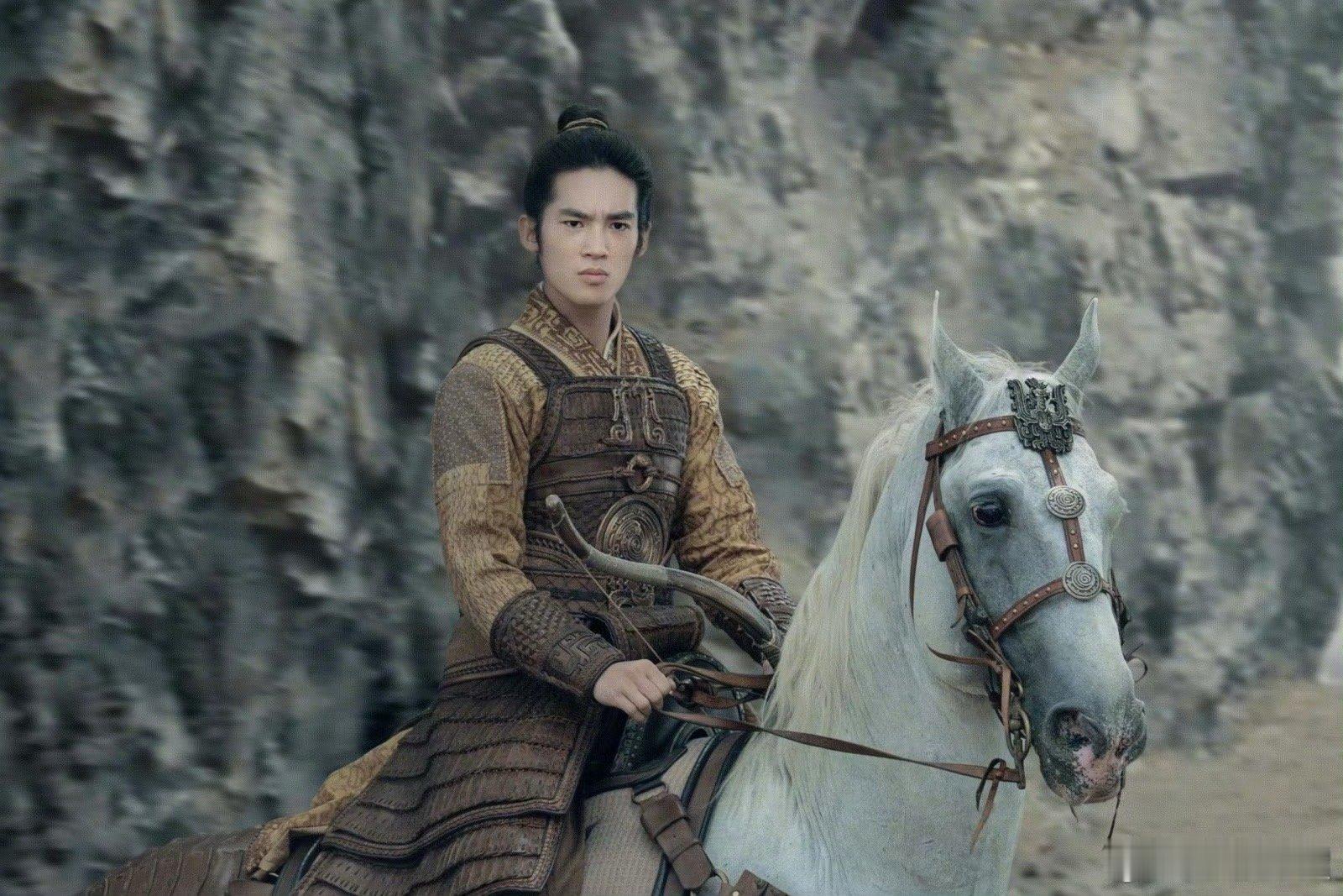 于适说痛苦是姬发成长过程宝贵的财富  于适对姬发的理解鞭辟入里，姬发所承受的痛苦