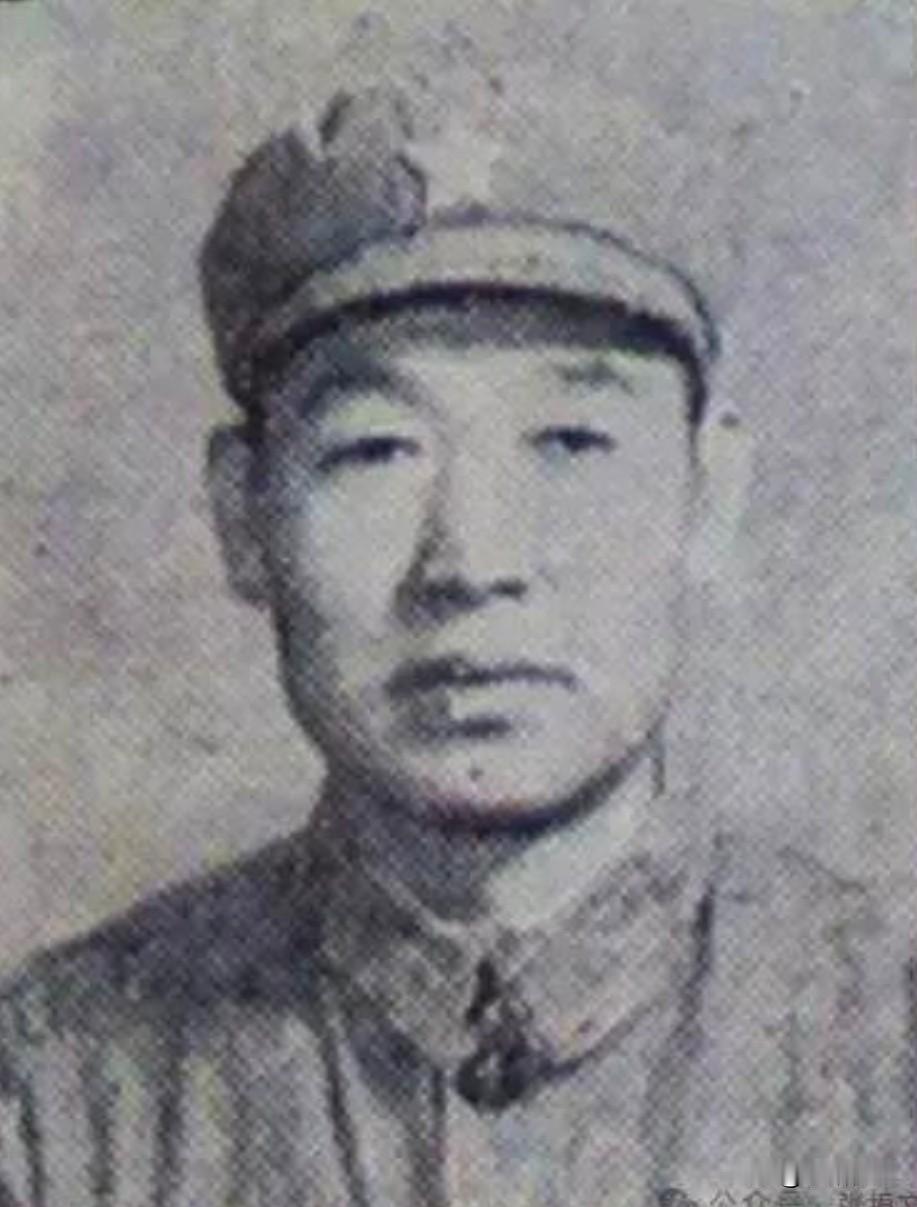 周世森（1923—1952），河北丰润人，全国战斗英雄、特等功臣、抗美援朝烈士。