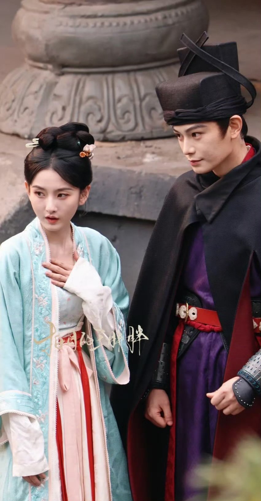 丁禹兮宋祖儿司宫令英雄救美路透 丁禹兮宋祖儿英雄救美路透 丁禹兮宋祖儿英雄救美路