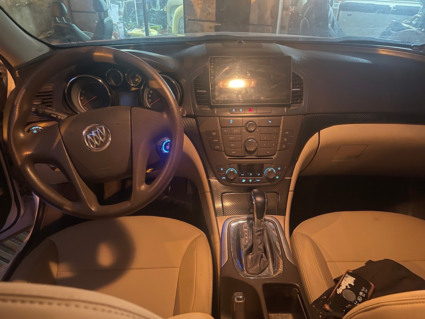 2011年的君威 包座椅+顶棚4个小时就搞完了 真是速度一起1500，你们觉得怎