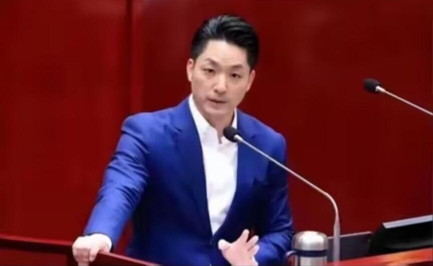 台湾地区恐怕要大洗牌！岛内正流传着一个几乎板上钉钉的预判：只要蒋万安在2026年