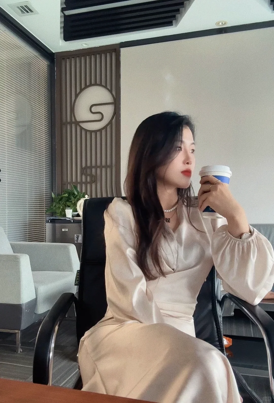 没有很高傲，其实挺会撒娇