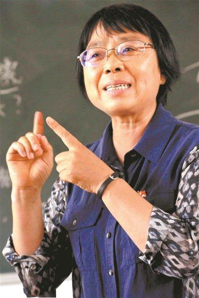 清华高材生，李新野，嘲讽女中校长张桂梅说，生孩子比读书重要一万倍，你的学生愿意当