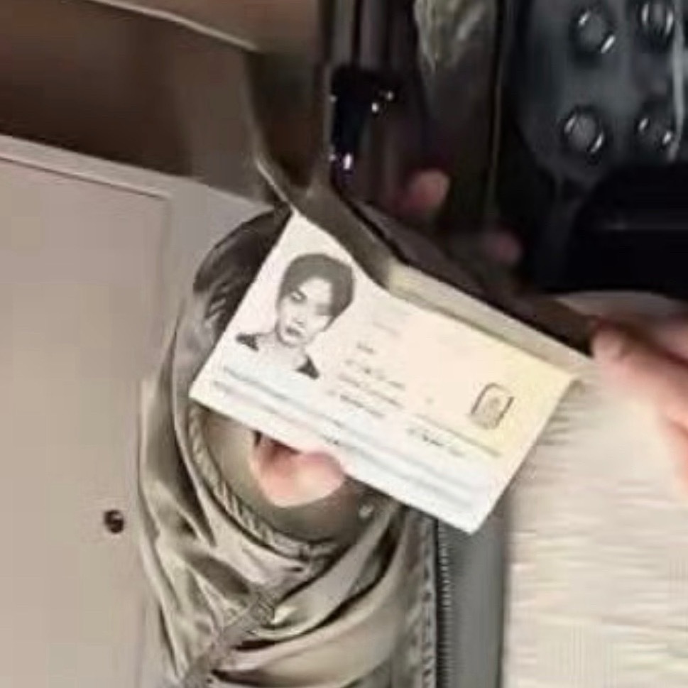 握草啊这额头露的