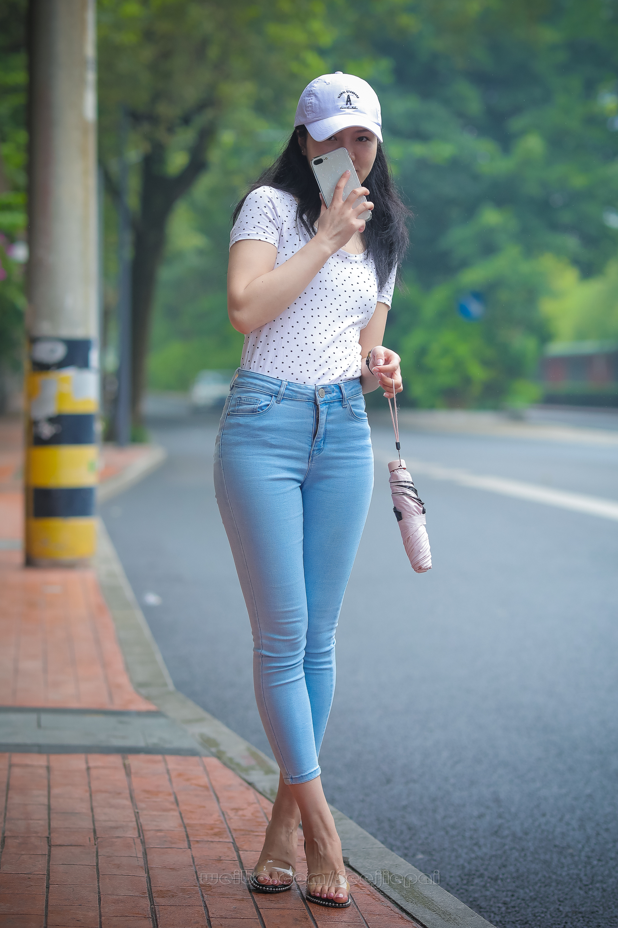牛仔裤T恤，活力甜美~~ ​​​