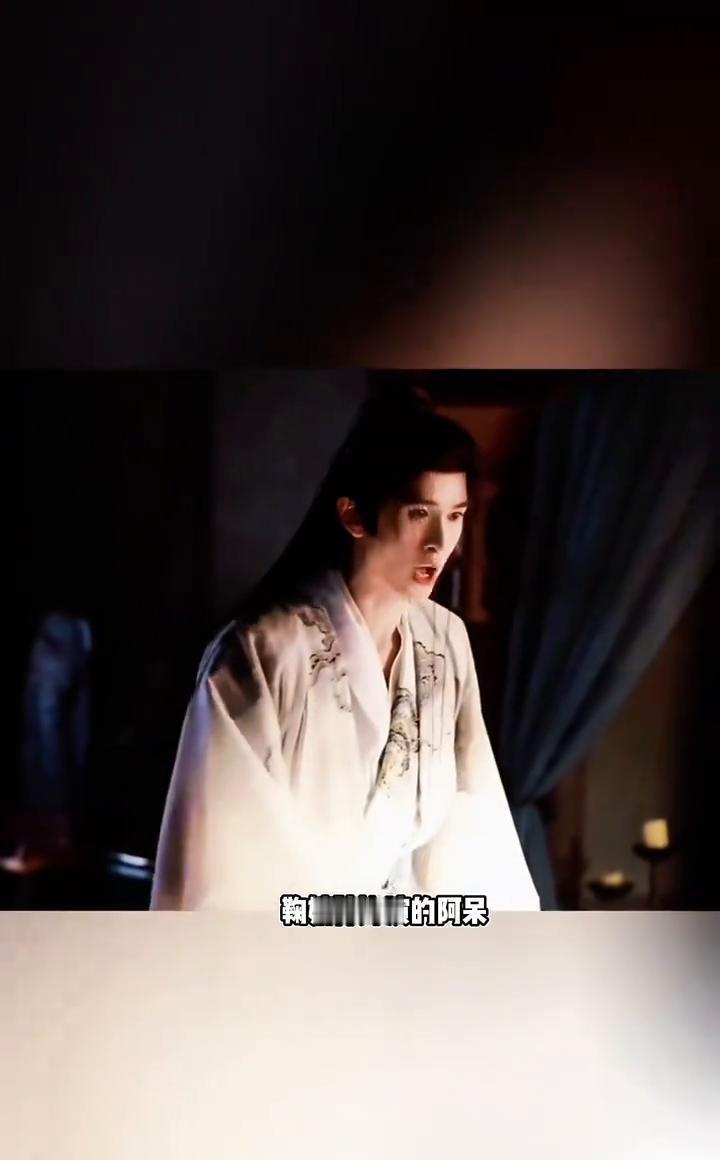 你以为她在修仙？
她在还高利贷。
穿32套华服，记32笔欠条。
《仙剑四》刷出1