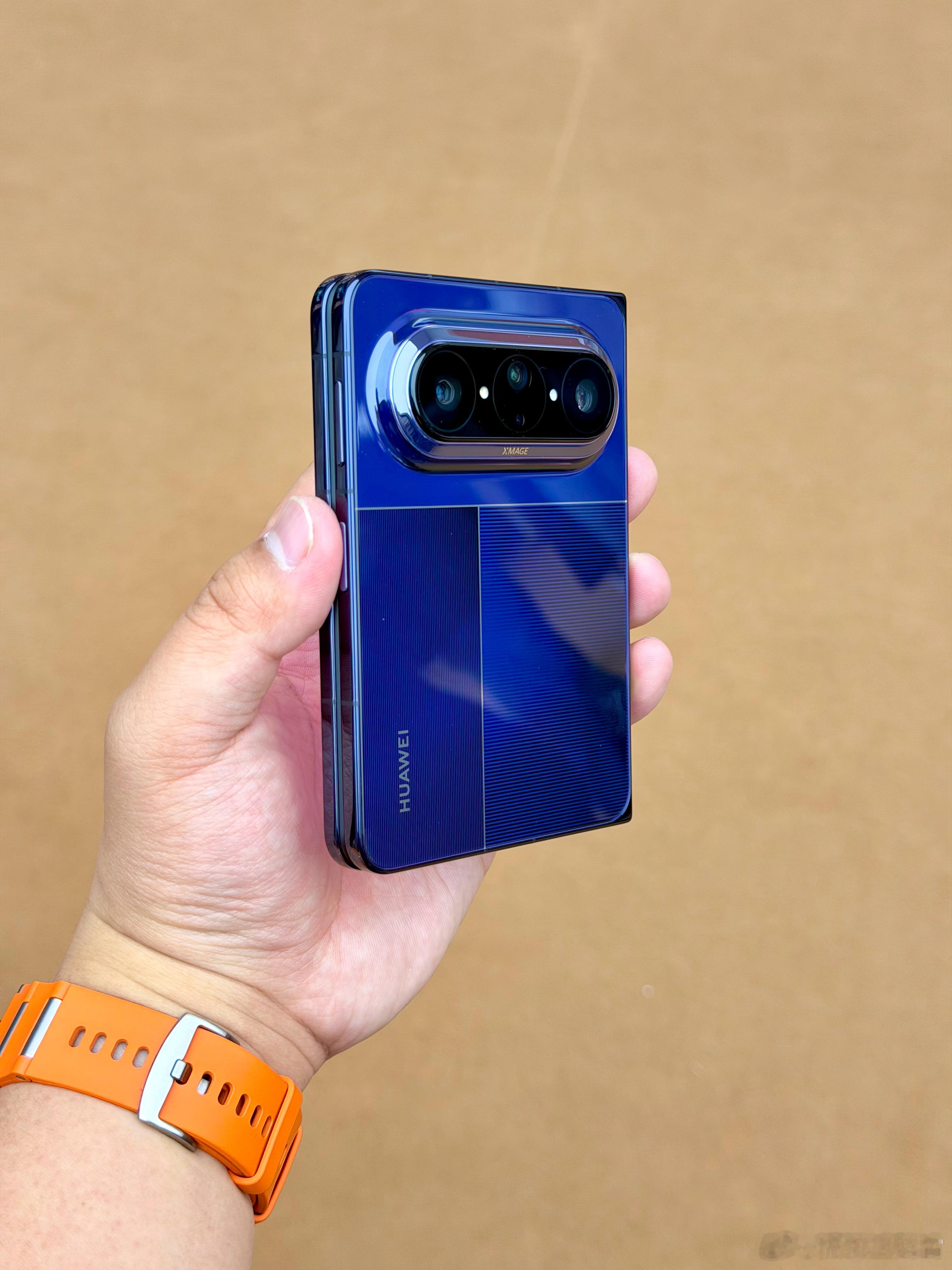 iPhone折叠屏上手说说我的看法，用了一阵子华为Pura X Max，我有预感