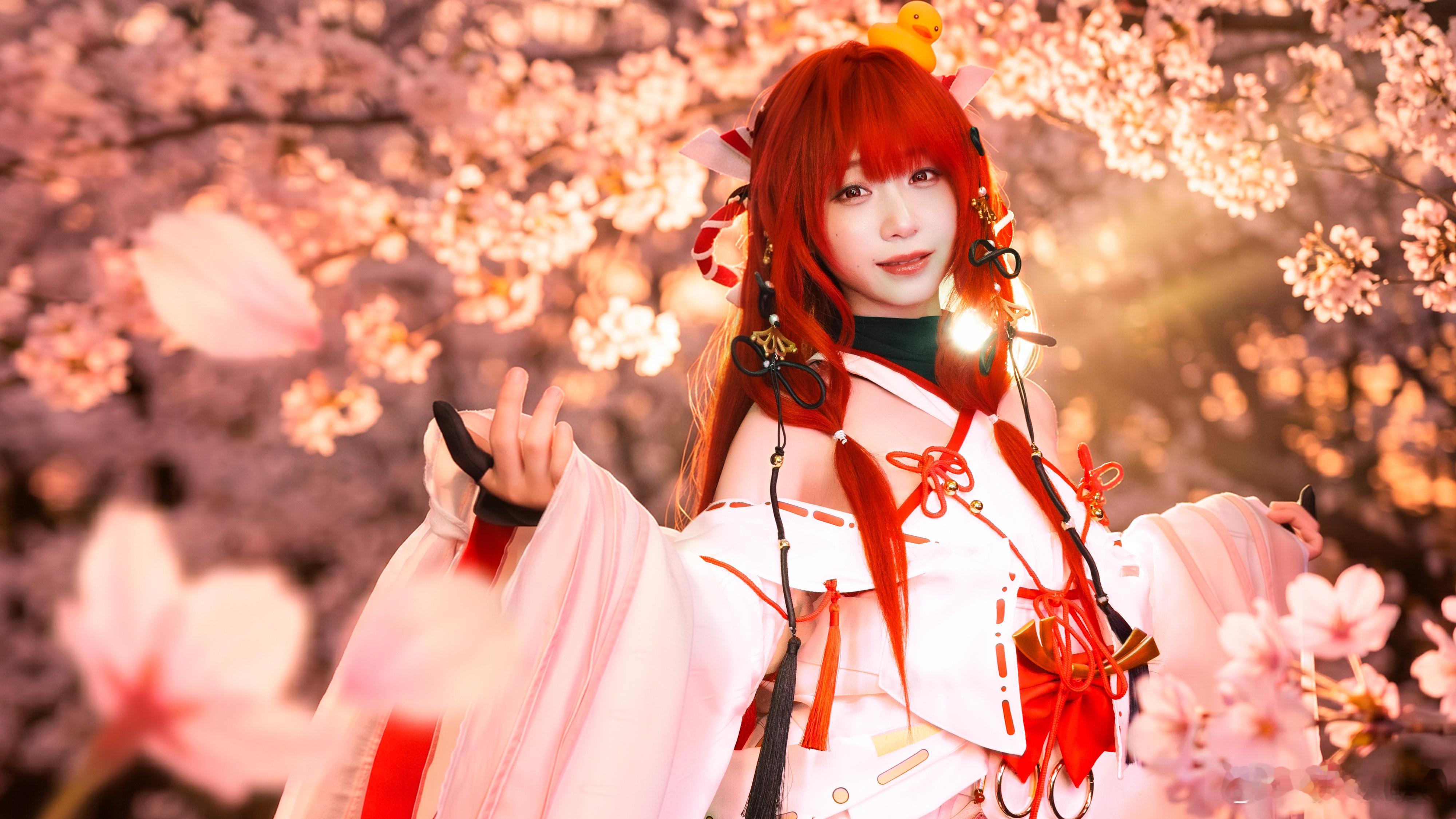 啾一个伊织萌cosplay龙族