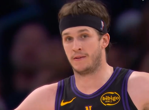 看得出来 里弗斯想放假了  什么离谱的传球都来了雷霆vs湖人nba季后赛