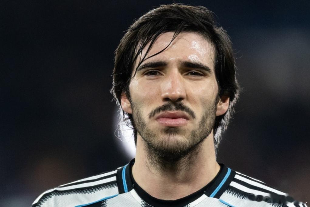 莫雷托：纽卡对托纳利至少要价9000万欧，曼联是主要的潜在下家2月16日讯 据名