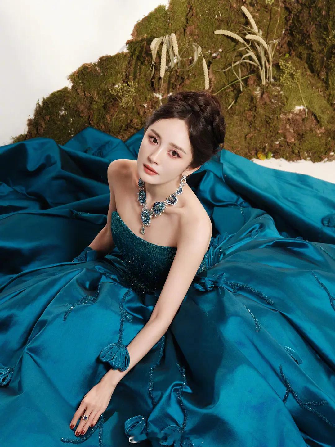 杨幂出发图来了 ​​​