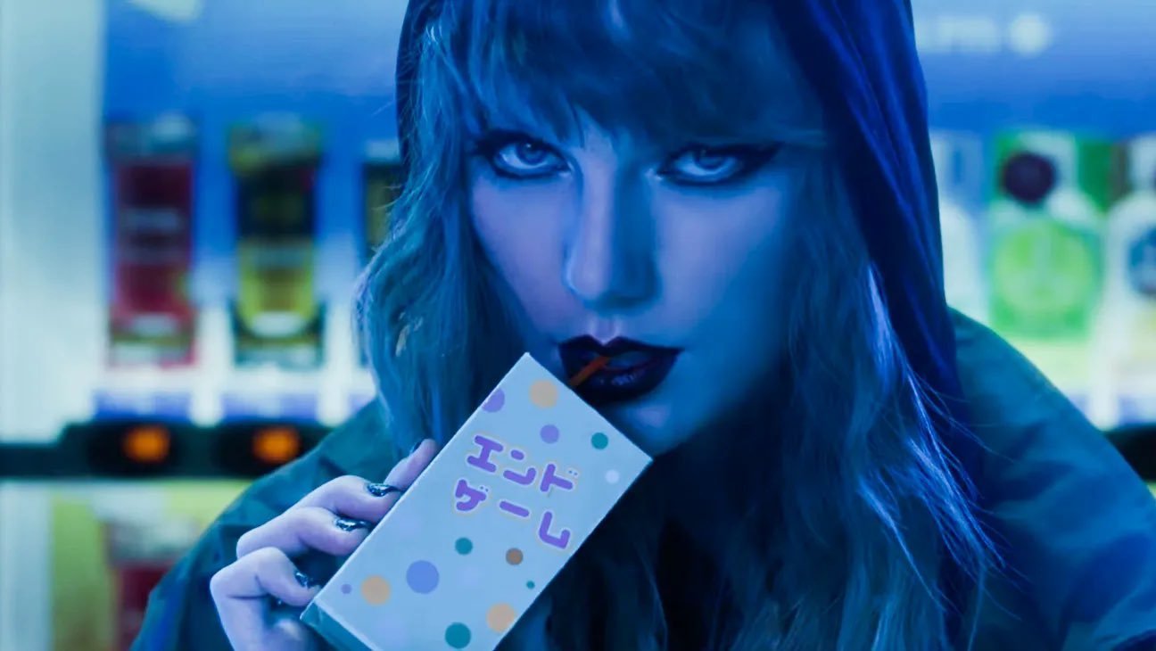 🔥据现场宾客透露，Taylor Swift 在她与 Travis Kelce 