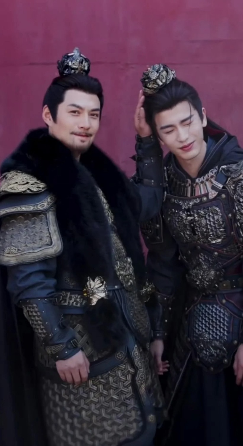 啊啊啊这就是中年法拉利和青年法拉利吗谁能忍住不嘴角上扬 