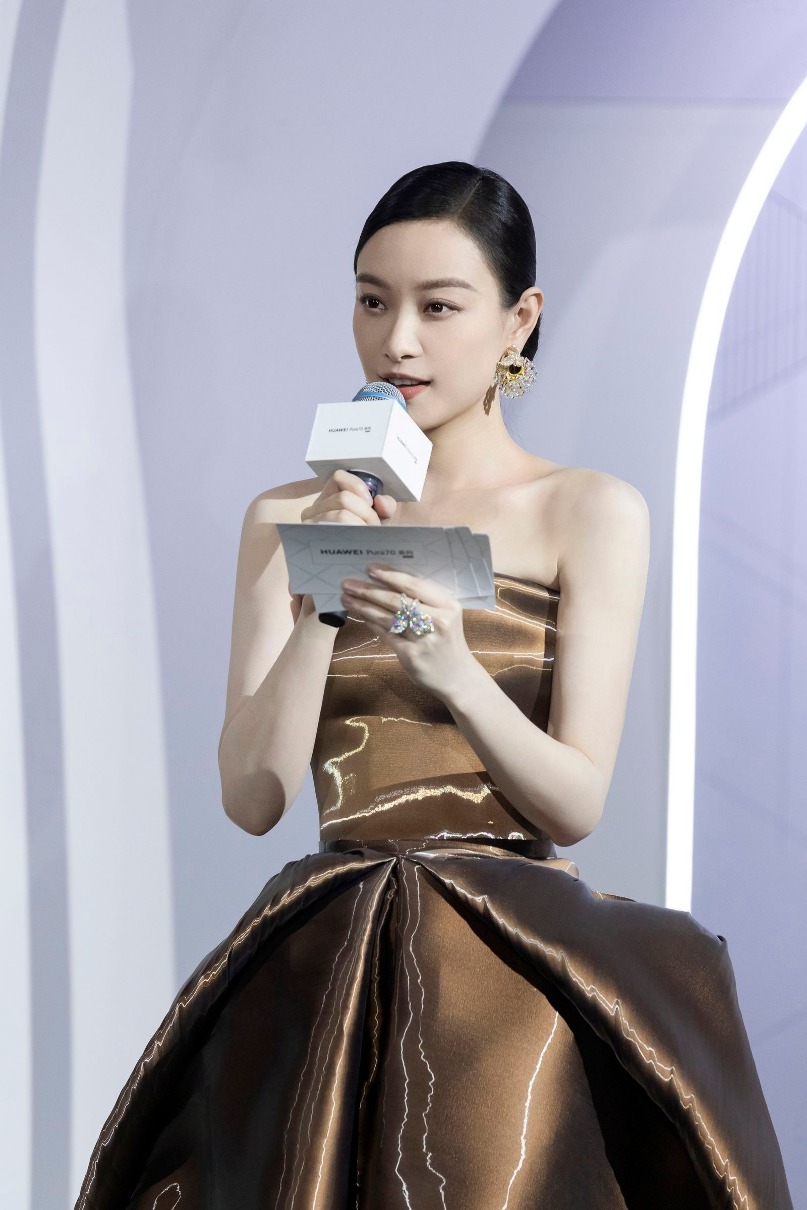 #华为Pura70锐意风尚之夜群星现场# HUAWEI Pura 70锐意风尚之