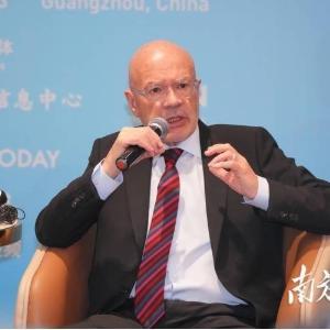 “中国犯了个大错！”英学者坦言美国一直针对中国，是因为中国犯错了，一个建国才二三