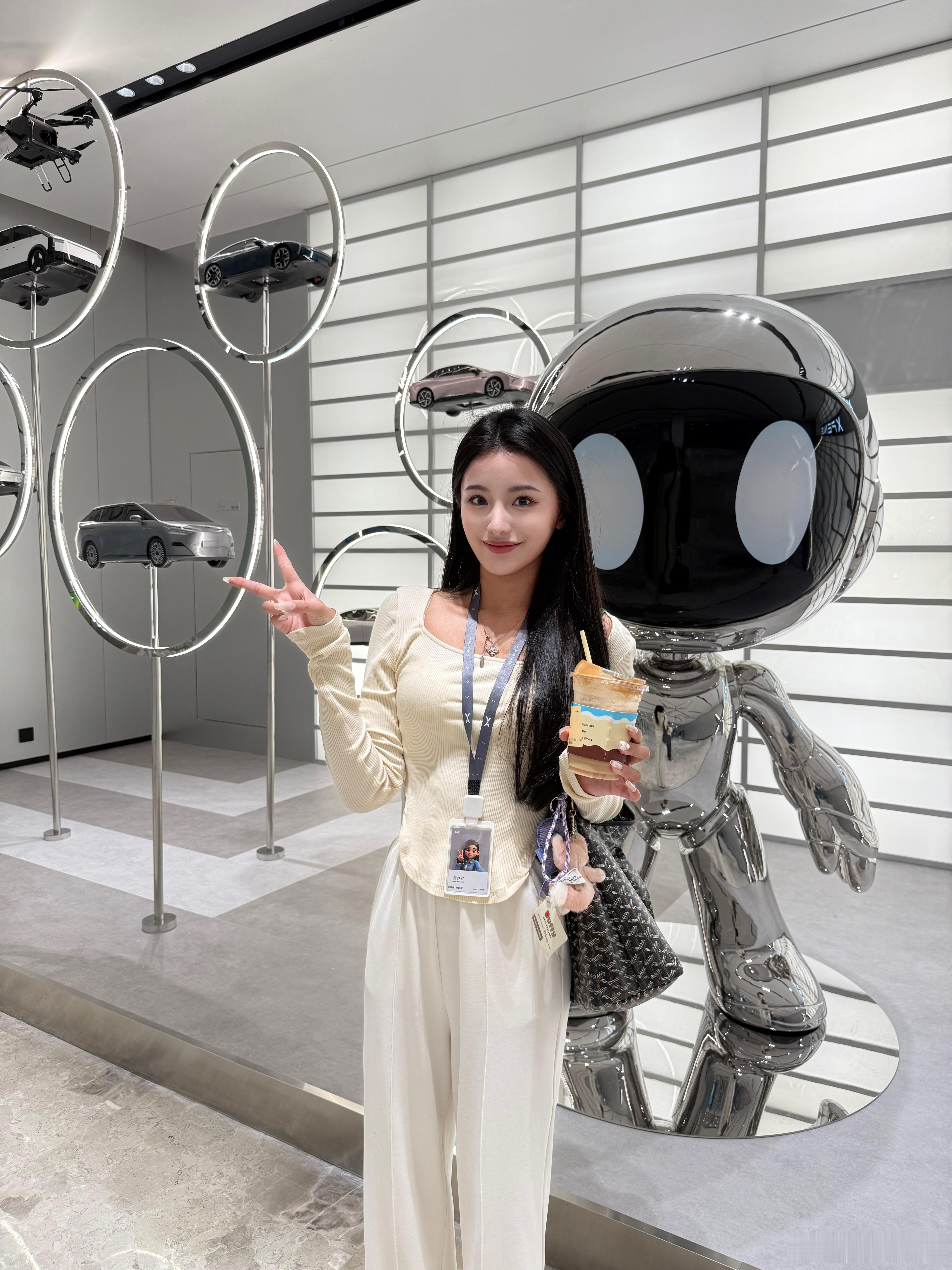 “入职”鹏厂的一天～从炫一碗猪脚饭开始[舔屏]太香了！！每天上班的动力就是等着中