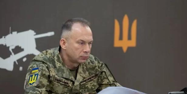 西尔斯基表示，俄罗斯军队目前在兵力和装备方面享有三倍优势，在一些关键领域优势上升