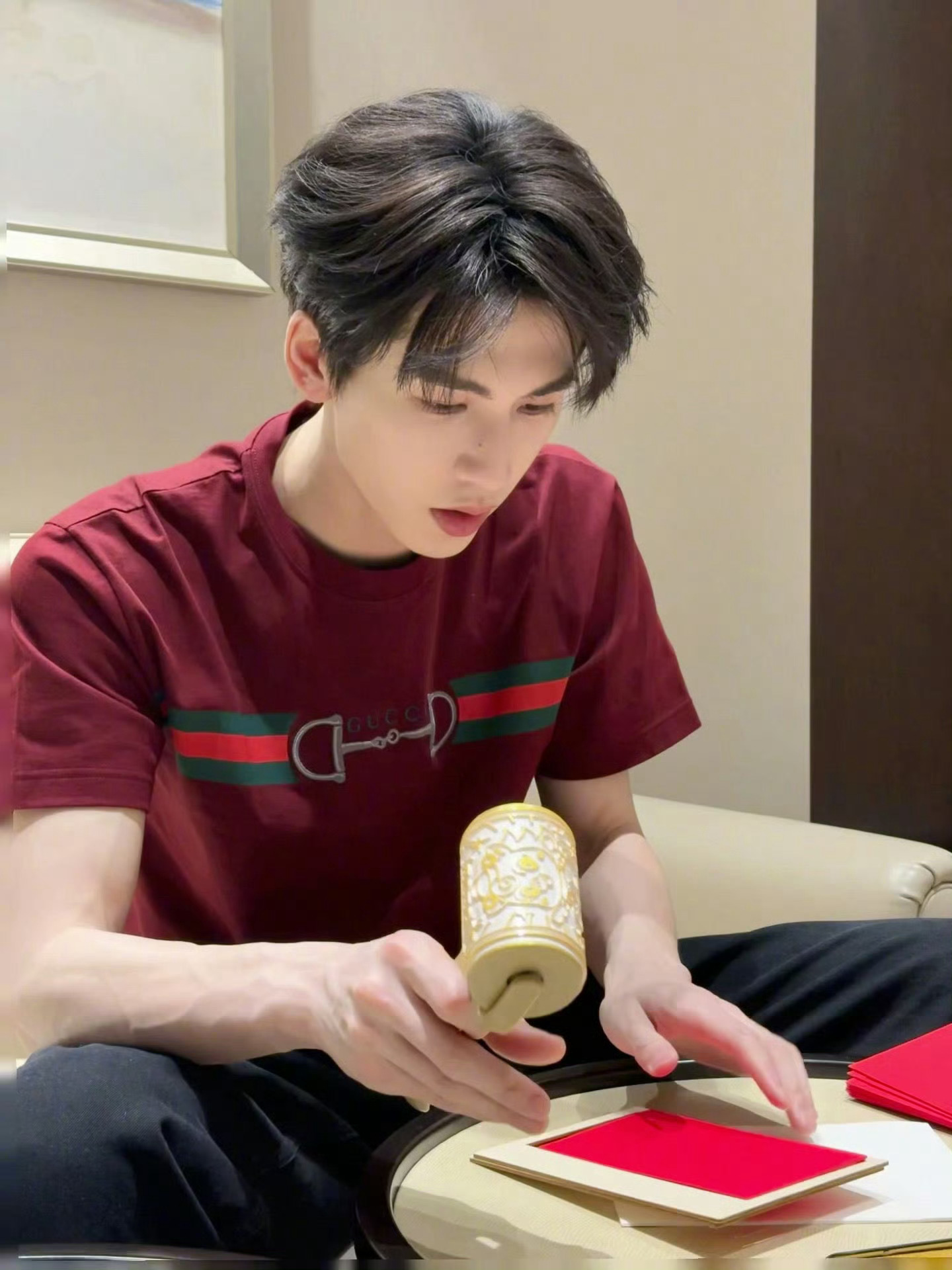 张凌赫live图的神，大年初五看帅哥啦