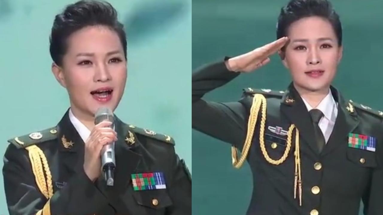 雷佳唱完歌曲，一个军礼，让许多人破防

雷佳，一位著名的女高音歌唱家，在唱完歌曲