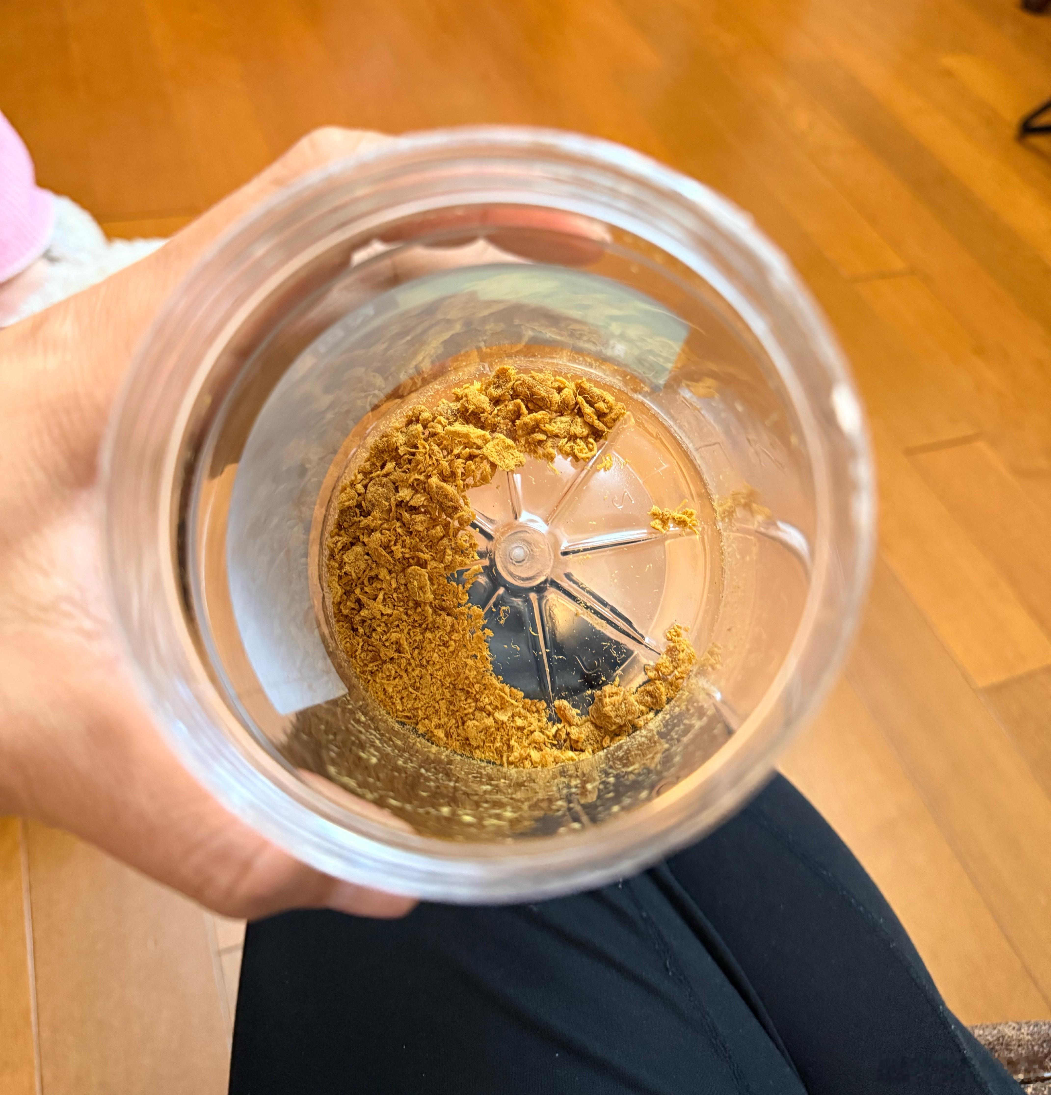 牛肉干吃完了才发现是鸡肉条，口感和五香牛肉干一模一样