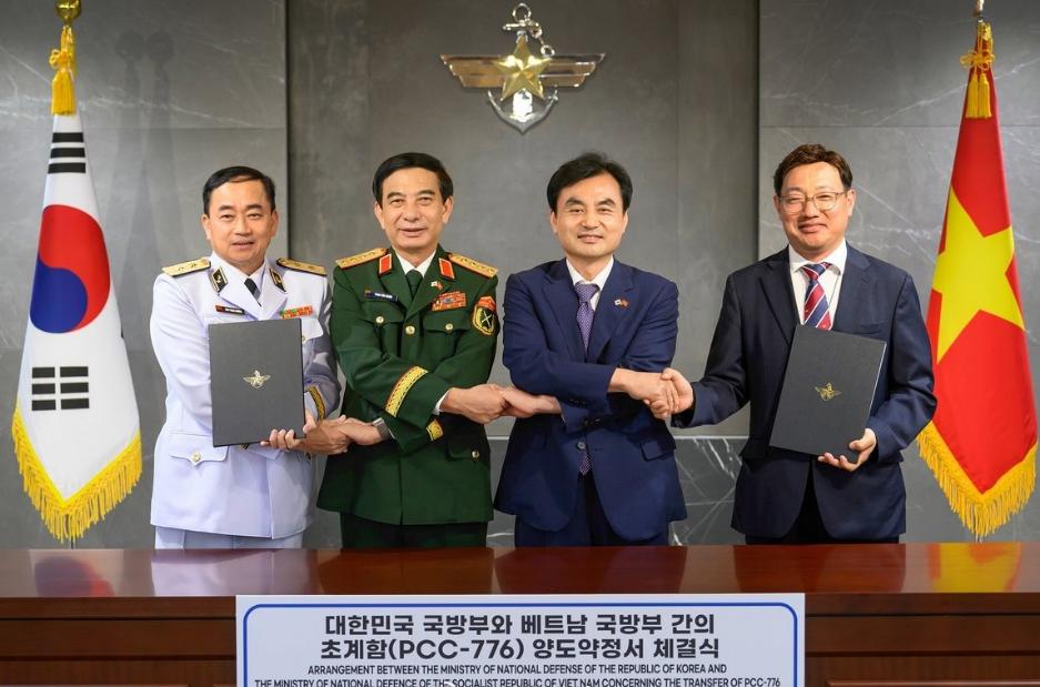 越南和韩国的军事合作在加深！
越南国防部潘文江上将和韩国国防部长安圭拉，近期达成