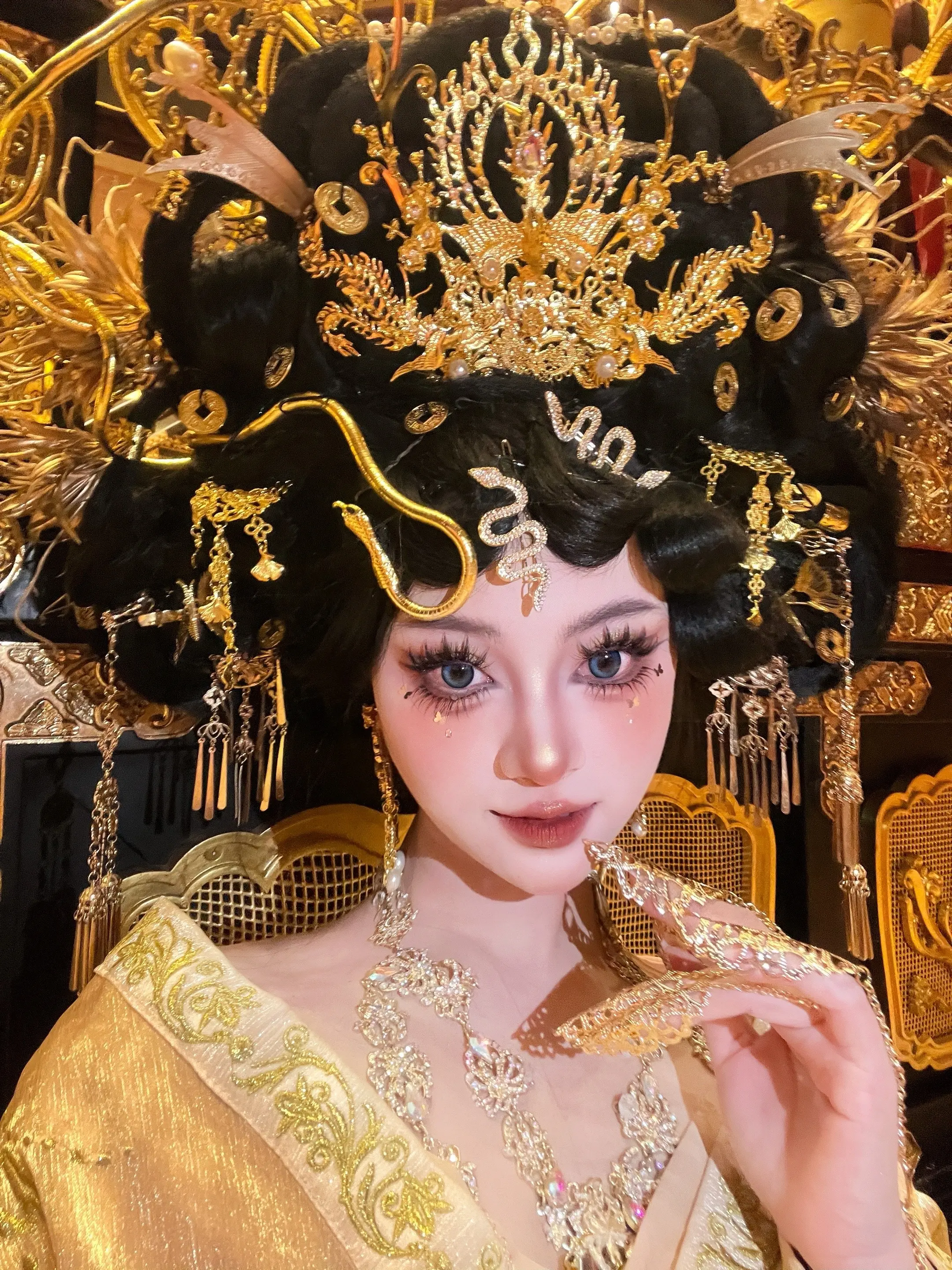 “九头蛇美杜莎”