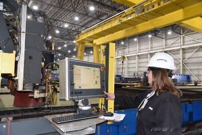 🇺🇸2025年12月18日，美国海军第四艘小型两栖攻击舰（LCU 1713）