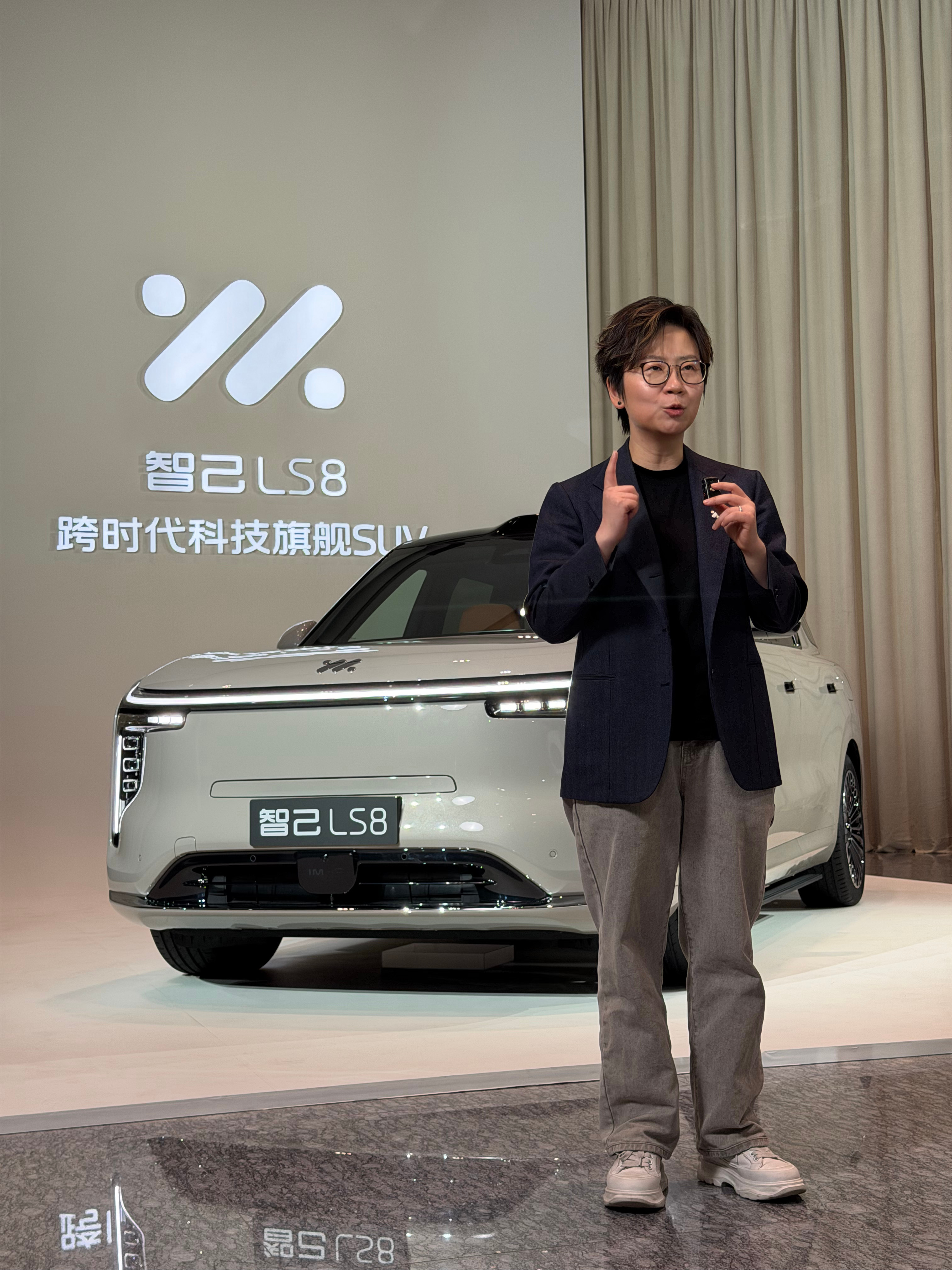 偷拍萌总录制宣传片